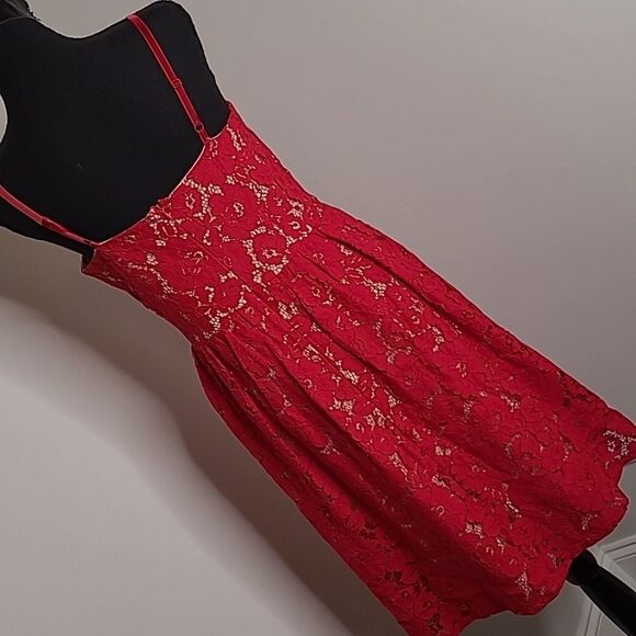 Just fabric sz S red lace midi dress  with beige liner - Picture 4 of 9